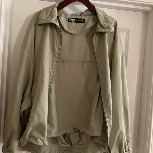 Zara Lightweight Oversized Jacket. - Picture 3 of 7